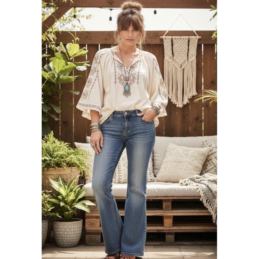 American Rag Cie Flare Jeans 11R Blue Denim Distressed Hem 30 Inseam Boho
